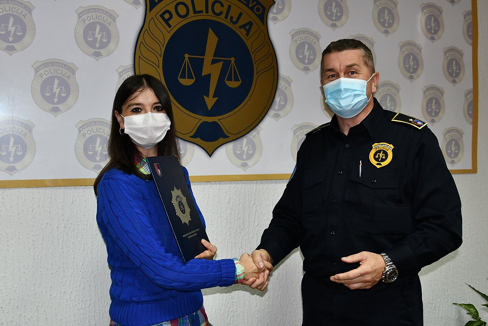 Zahvalnica Policijskog komesara Uprave policije MUP-a Kantona Sarajevo profesorici Fakulteta