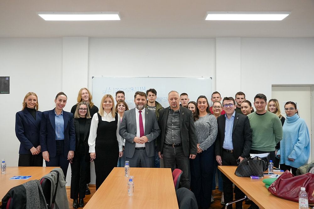 Ministar unutrašnjih poslova Kantona Sarajevo Admir Katica pruža podršku studentima Univerziteta u Sarajevu -