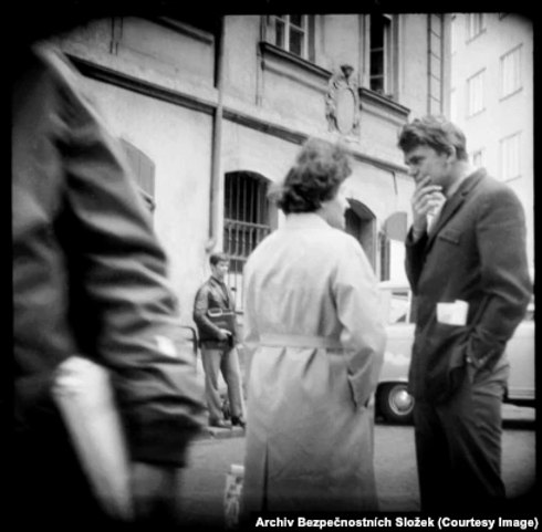 Exploring Collaborations with Repressive Regimes and Transitional Justice after Regimes Fall