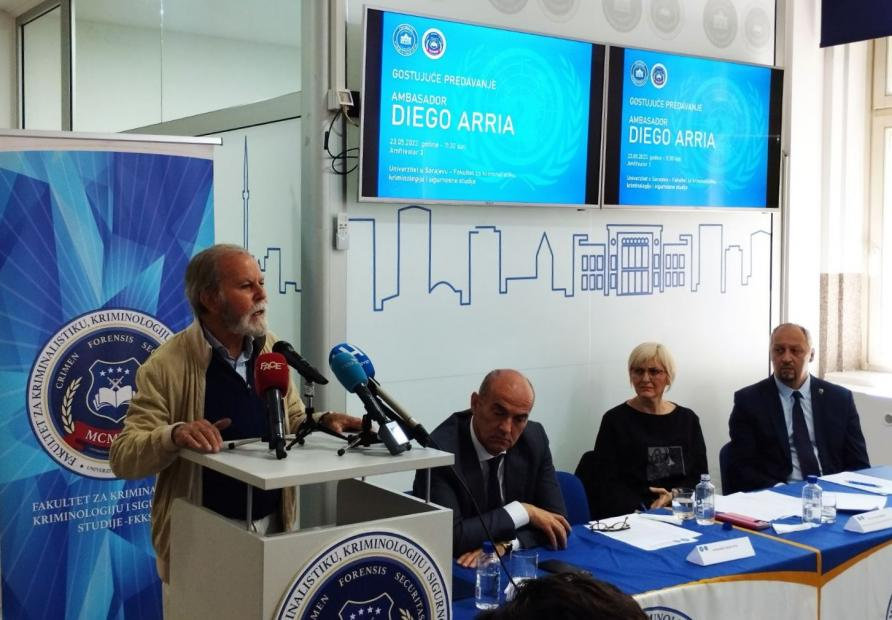 Predavanje ambasadora Diega Arrie na Fakultetu za kriminalistiku, kriminologiju i sigurnosne studije